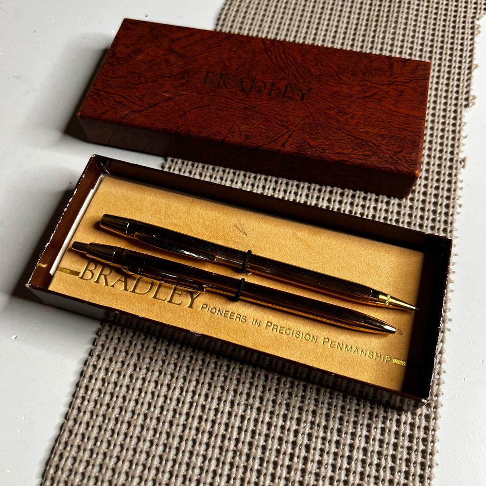 Vintage Bradley Gold Tone Pen and Mechanical Pencil Set with Original Box USA